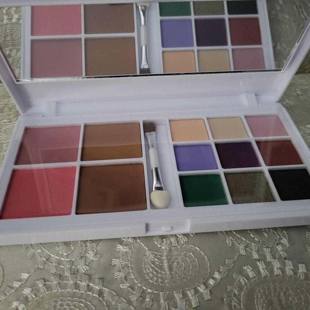 Skinn Santorini palette